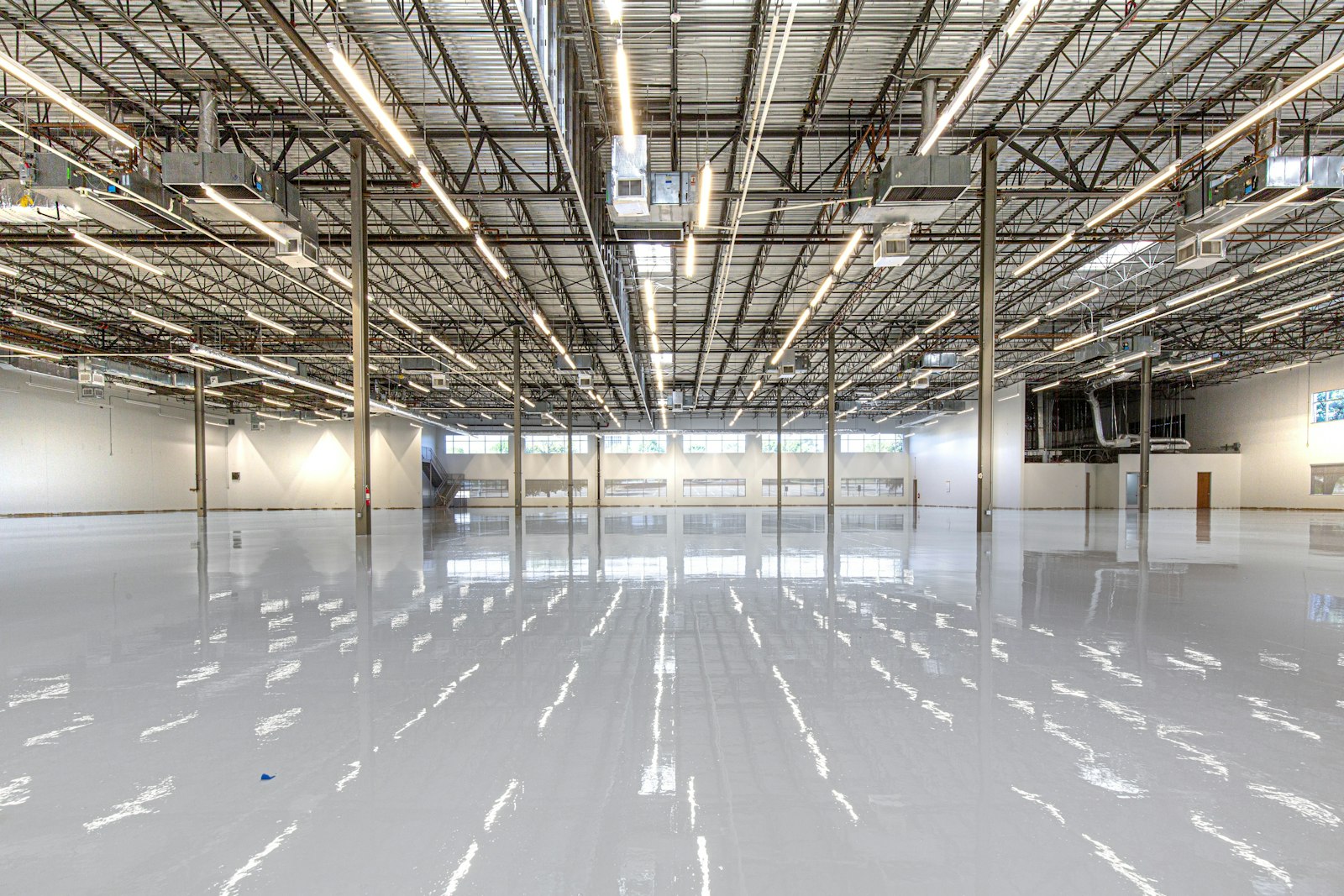Reflective coated concrete floor detail